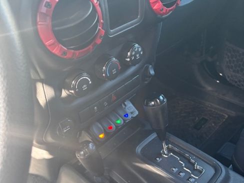 Used 2013 Jeep Wrangler Sport image 11