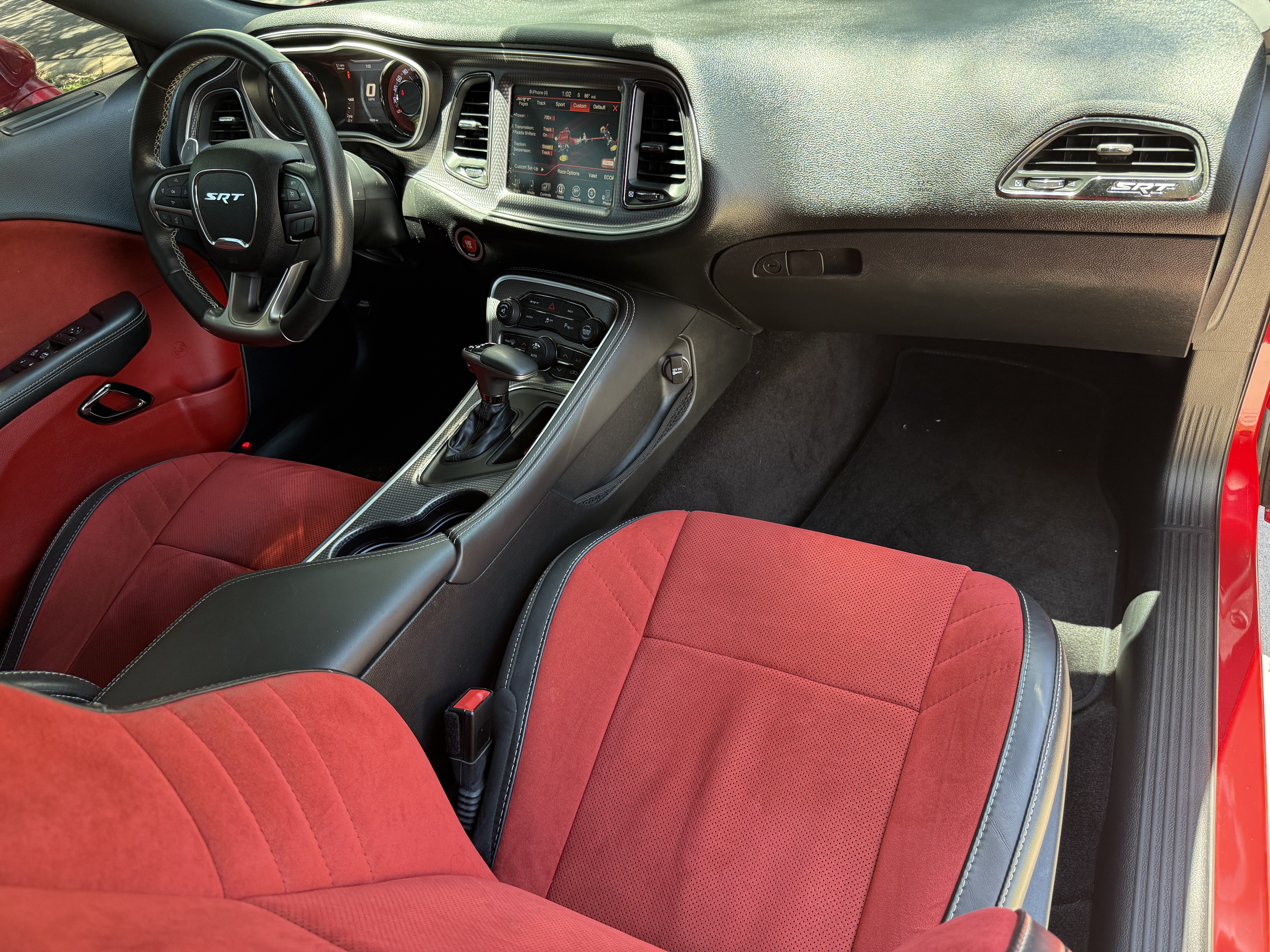 Used 2015 Dodge Challenger SRT Hellcat RWD image 25