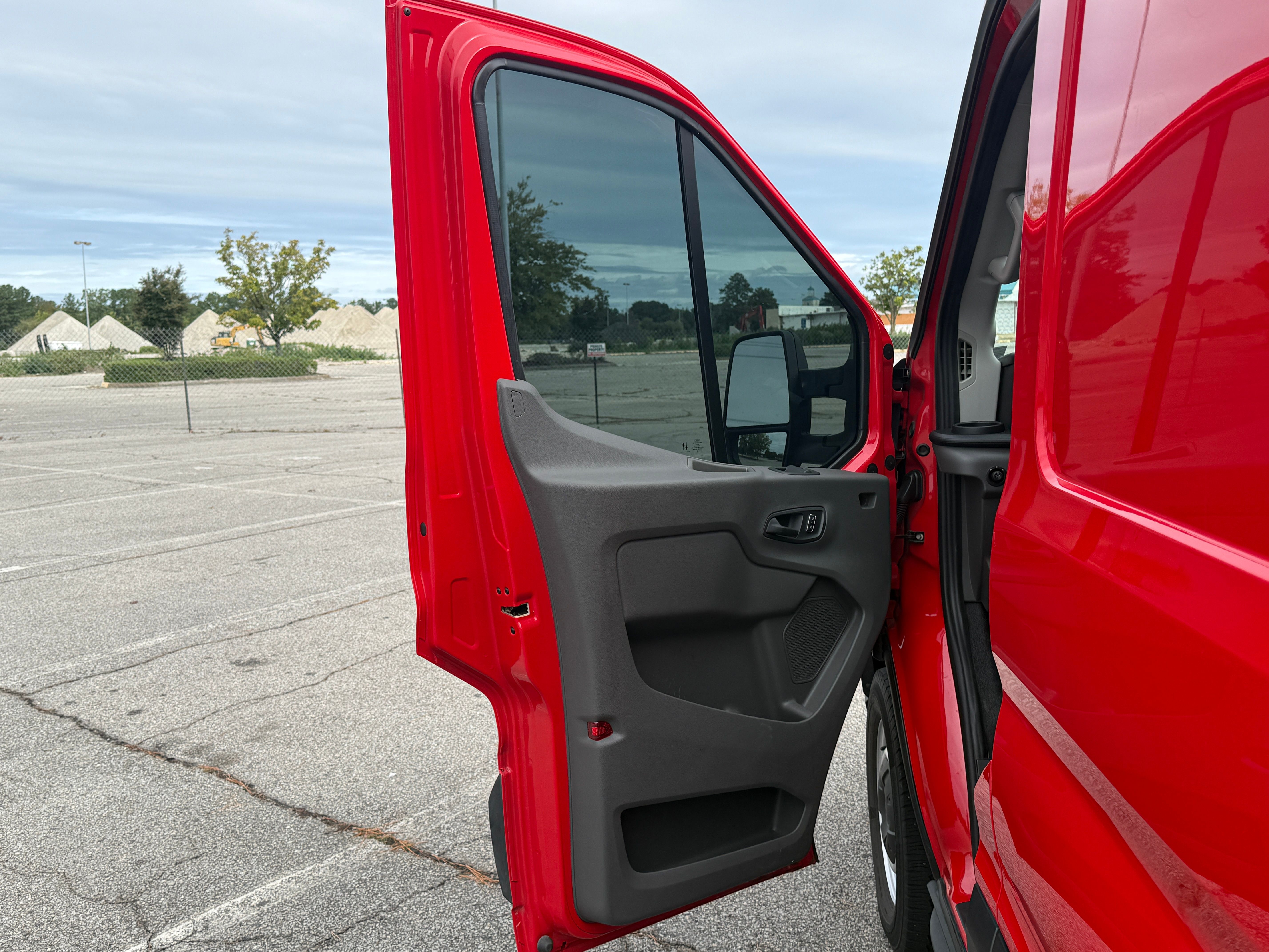 Used 2024 Ford Transit 250 148 High Roof Extended w/ Load Area Protection Package RWD image 14
