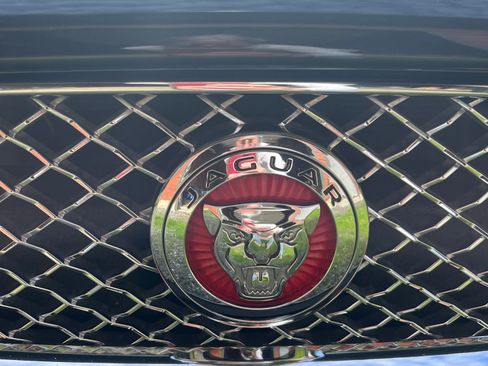 Used 2015 Jaguar XK Coupe image 9