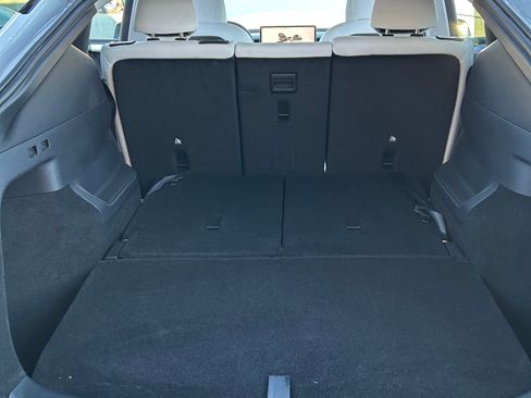 Used 2023 Tesla Model Y Long Range image 14