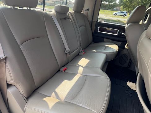 Used 2011 RAM 1500 Laramie image 12