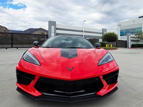 Used 2020 Chevrolet Corvette Stingray Preferred Cpe w/ 2LT Preferred Equipment Group RWD image 9