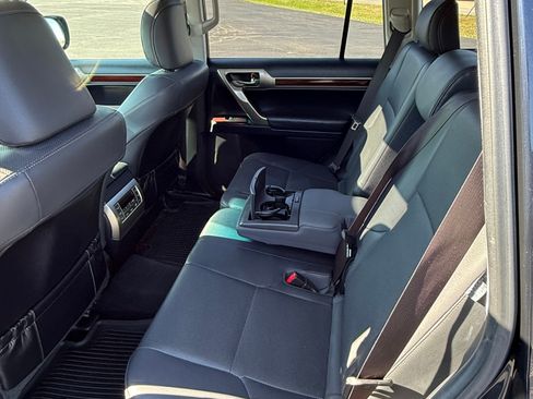 Used 2019 Lexus GX 460 Premium image 15
