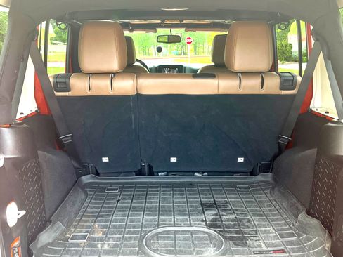 Used 2015 Jeep Wrangler Unlimited Sahara w/ Trailer Tow Group image 17