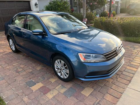 Used 2016 Volkswagen Jetta SE image 1
