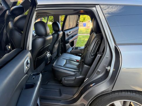 Used 2015 Nissan Pathfinder Platinum w/ Cargo Package FWD image 23