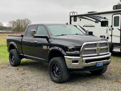 Used 2018 RAM 2500 Laramie image 10