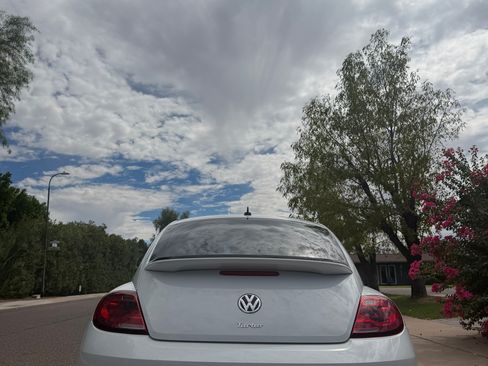 Used 2017 Volkswagen Beetle 1.8T S FWD image 6