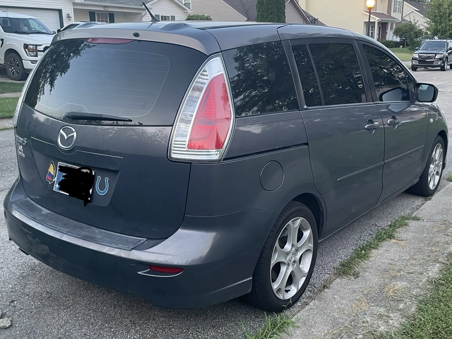 Used 2008 MAZDA MAZDA5 Sport FWD image 5