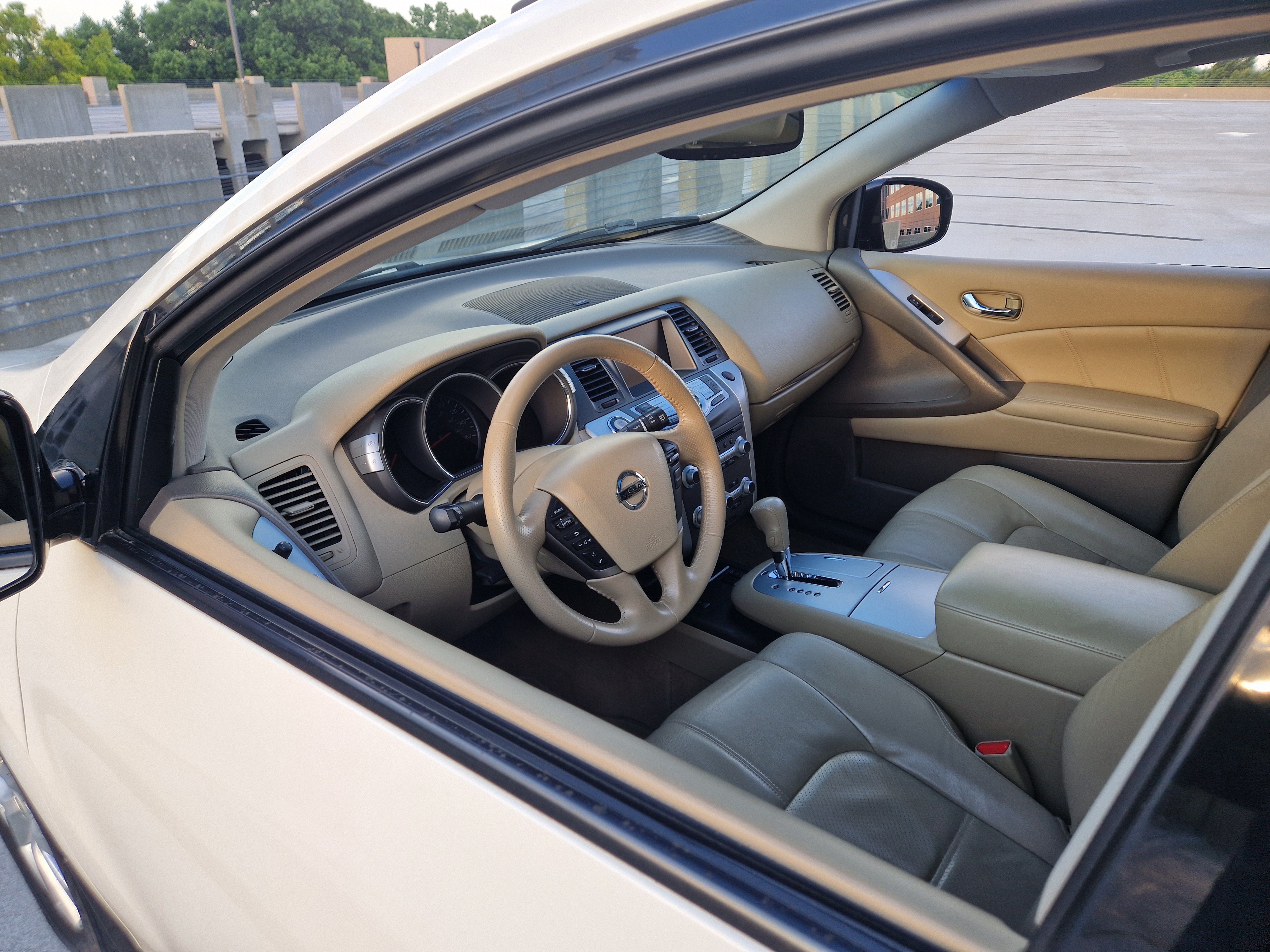 Used 2014 Nissan Murano SL w/ Navigation Package FWD image 9