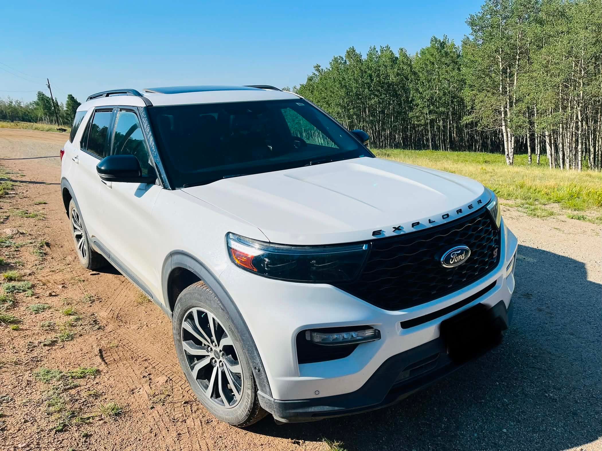 Used 2020 Ford Explorer ST w/ Premium Technology Package AWD/4WD image 2