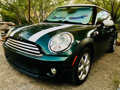 Used 2010 MINI Cooper Hardtop image 17