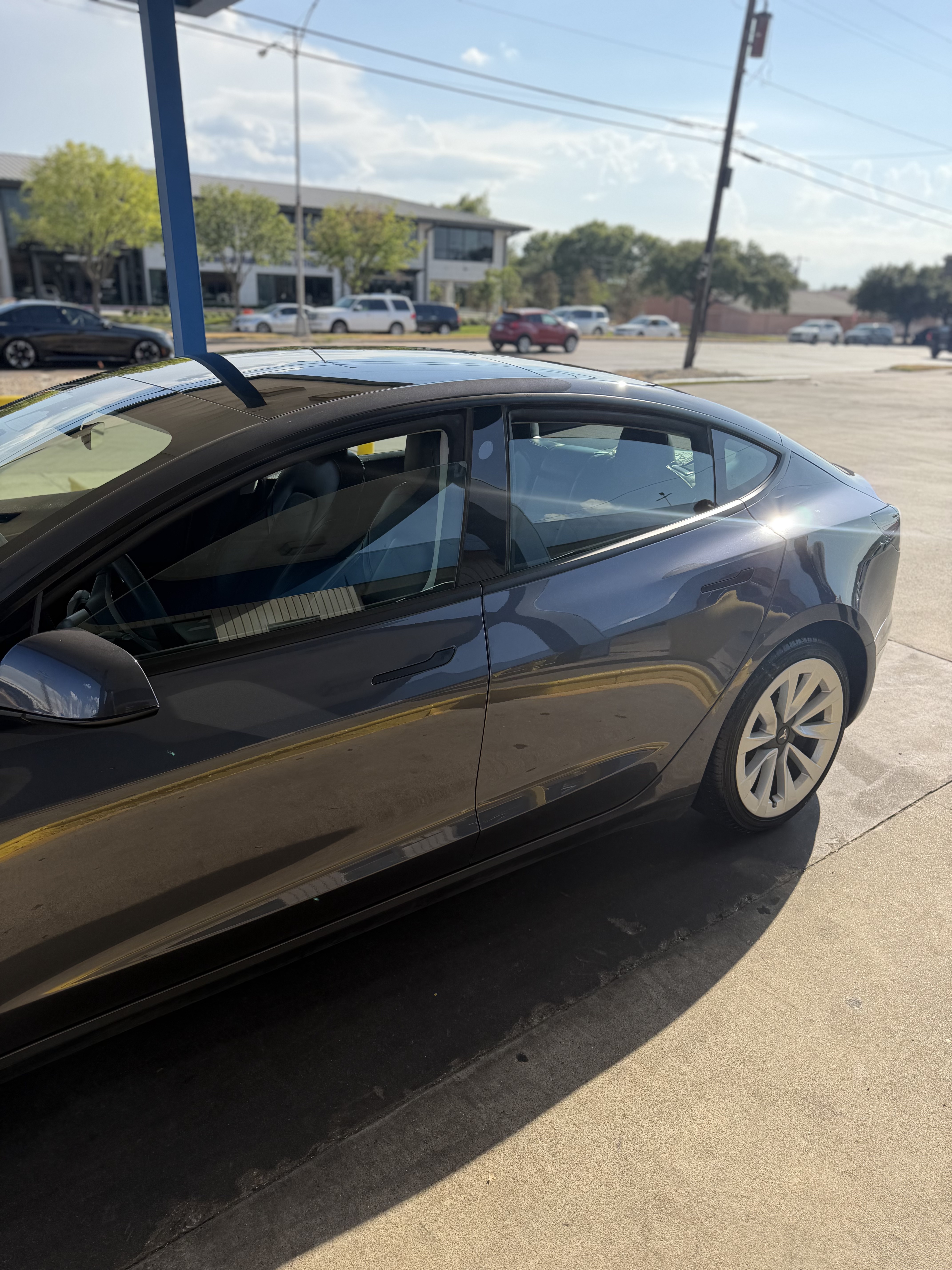 Used 2023 Tesla Model 3 Standard Range RWD image 4