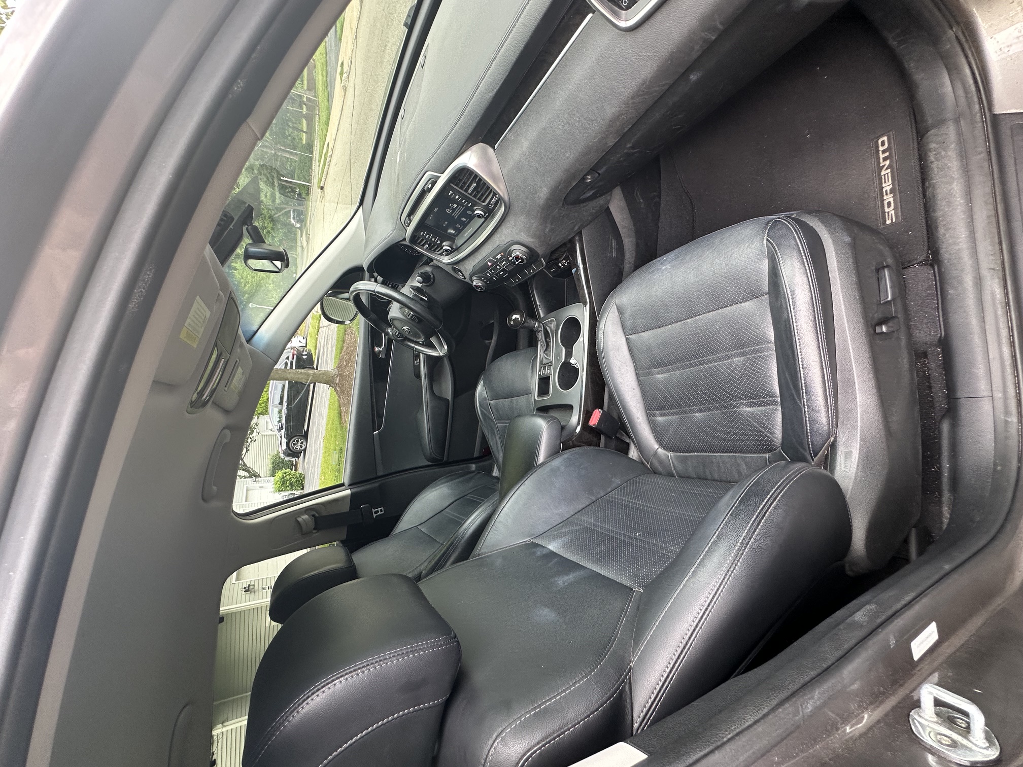 Used 2017 Kia Sorento EX w/ EX Premium Package AWD/4WD image 9