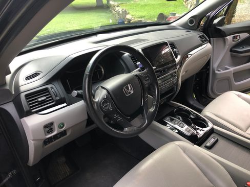 Used 2021 Honda Ridgeline RTL-E image 8