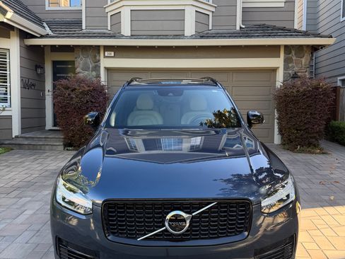 Used 2022 Volvo XC90 T8 R-Design w/ Advanced Package AWD/4WD image 2