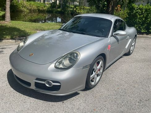 Used 2006 Porsche Cayman S RWD image 11