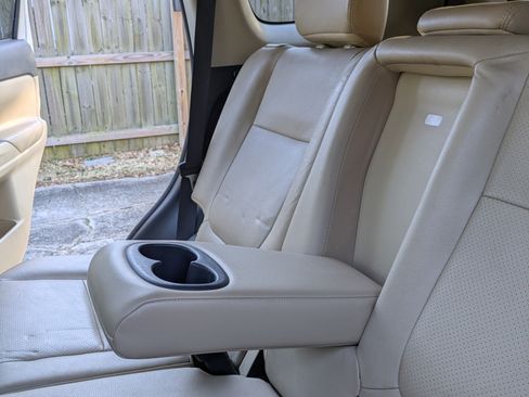 Used 2015 Mitsubishi Outlander SE image 19