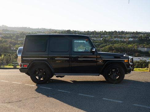 Used 2009 Mercedes-Benz G 55 AMG G 55 AMG Sport Utility 4D image 4