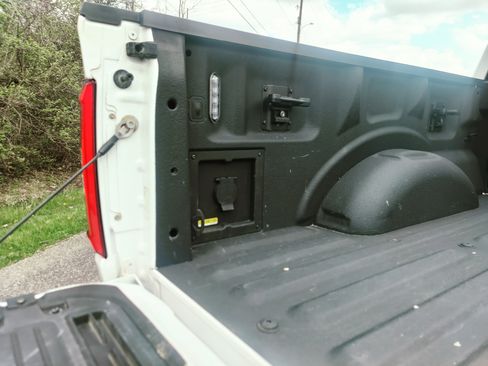 Used 2021 Ford F150 XLT w/ Equipment Group 302A High image 15