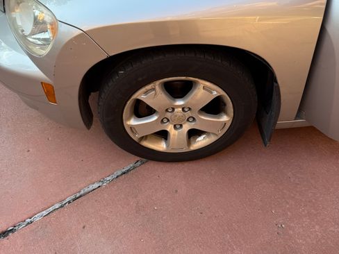 Used 2007 Chevrolet HHR LT image 17