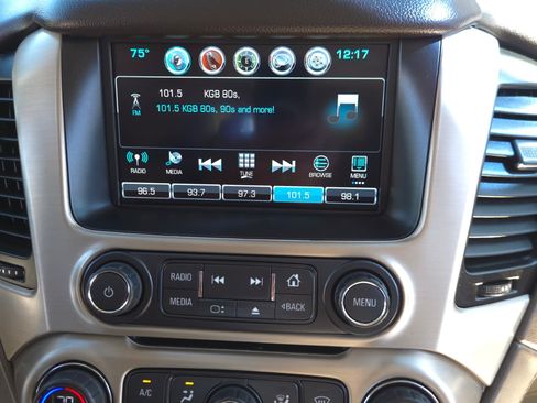 Used 2017 GMC Yukon Denali w/ Open Road Package image 8