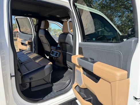 Used 2024 Ford F450 Lariat w/ Lariat Ultimate Package image 16