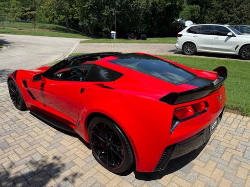 Used 2019 Chevrolet Corvette Grand Sport w/ Z07 Performance Package RWD image 20