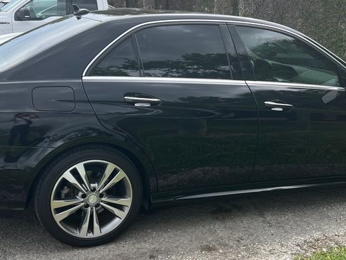 Used 2014 Mercedes-Benz E 350 Sedan image 1