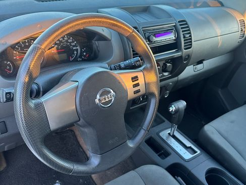Used 2012 Nissan Xterra X image 6