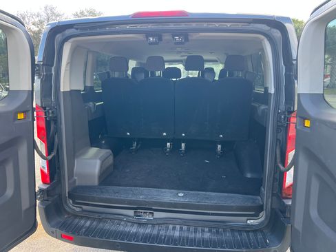 Used 2021 Ford Transit 350 XLT image 22