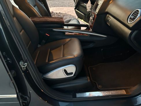 Used 2011 Mercedes-Benz ML 350 2WD image 6