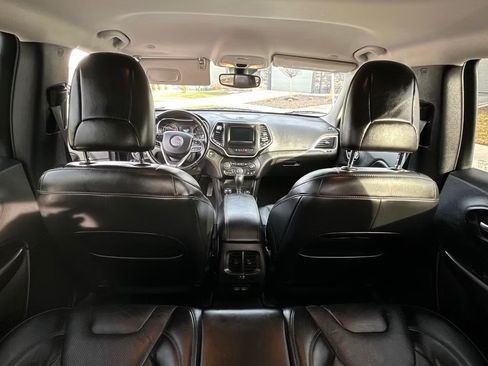 Used 2021 Jeep Cherokee Latitude Lux image 5