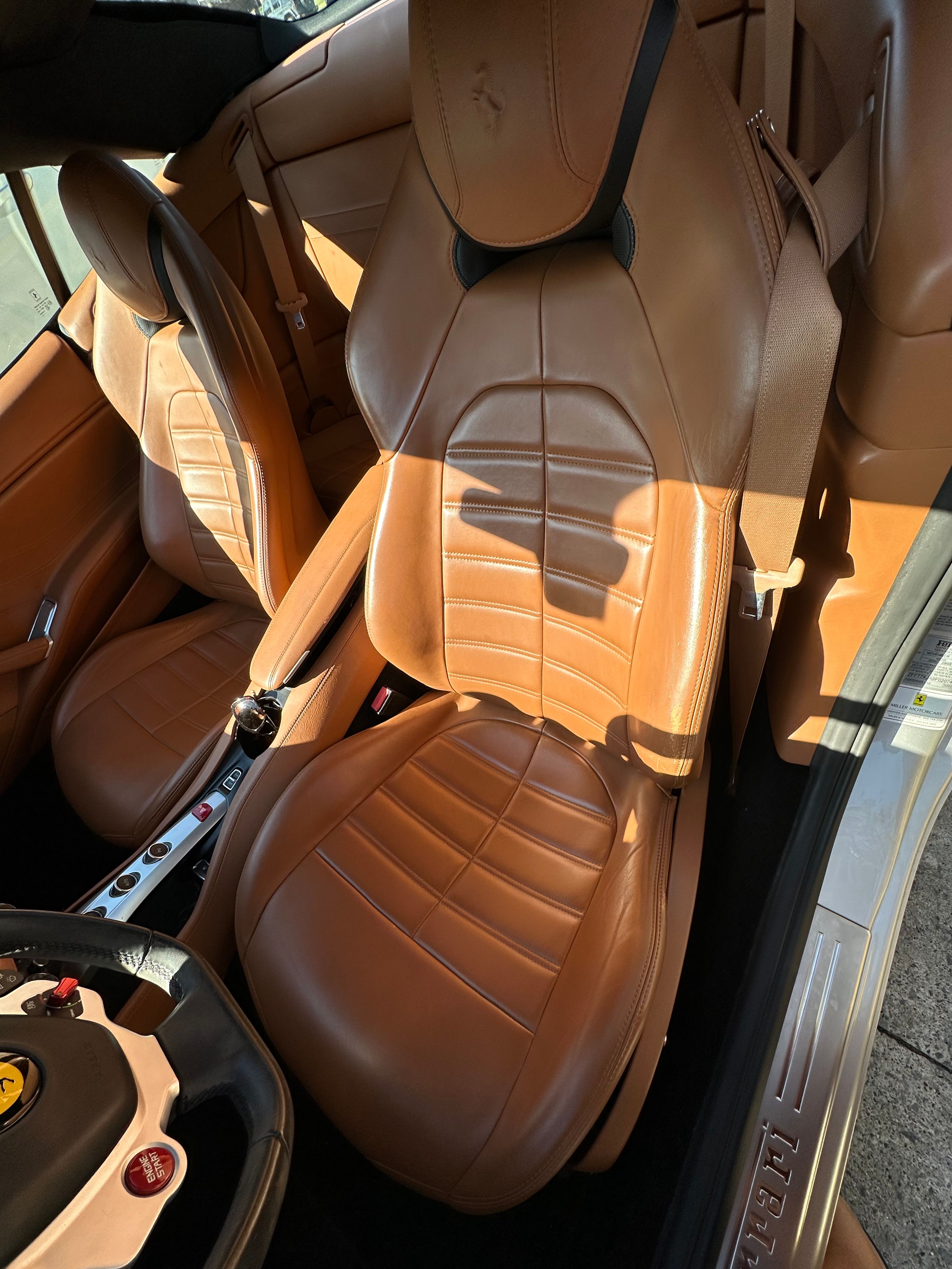 Used 2015 Ferrari California T RWD image 13
