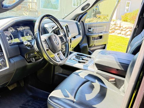 Used 2016 RAM 2500 Limited AWD/4WD image 12