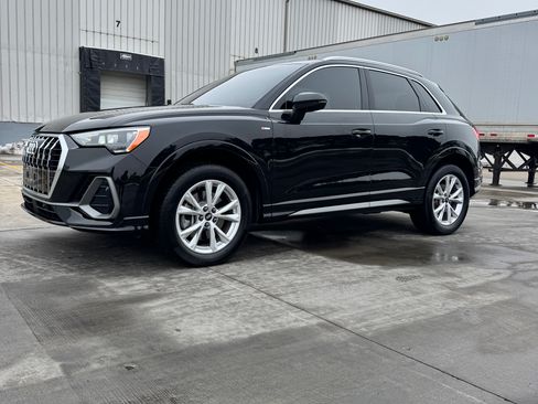 Used 2021 Audi Q3 2.0T Premium w/ Convenience Package image 1