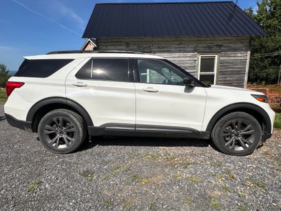 Used 2021 Ford Explorer XLT w/ Equipment Group 202A