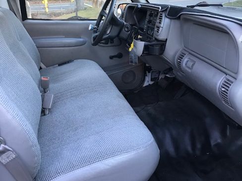 Used 1998 Chevrolet Silverado 1500 2WD Regular Cab image 11