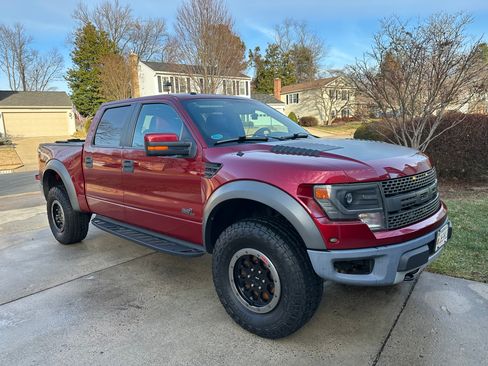 Used 2014 Ford F150 Raptor w/ Equipment Group 801A Luxury image 2