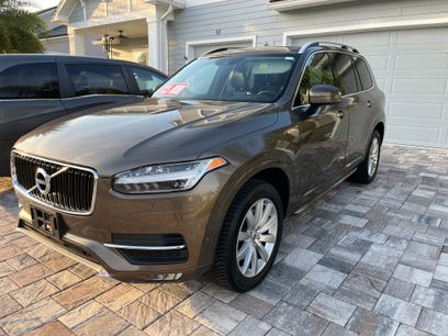 Used 2016 Volvo XC90 T6 Momentum w/ Momentum Plus Package