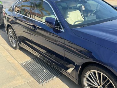 Used 2019 BMW 530e w/ Luxury Package