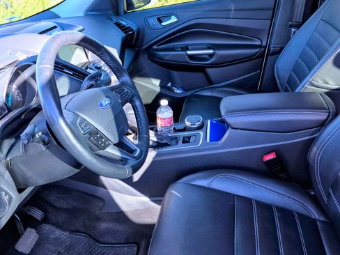 Used 2017 Ford Escape Titanium w/ Equipment Group 301A image 10