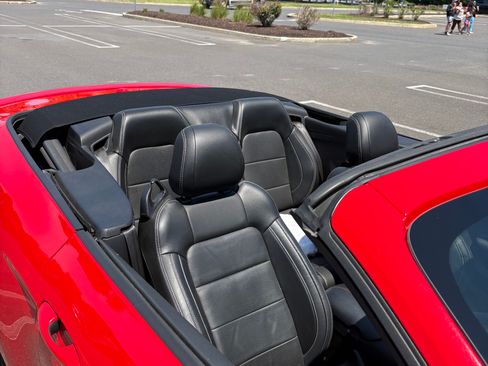 Used 2018 Ford Mustang Premium w/ Equipment Group 201A RWD image 2