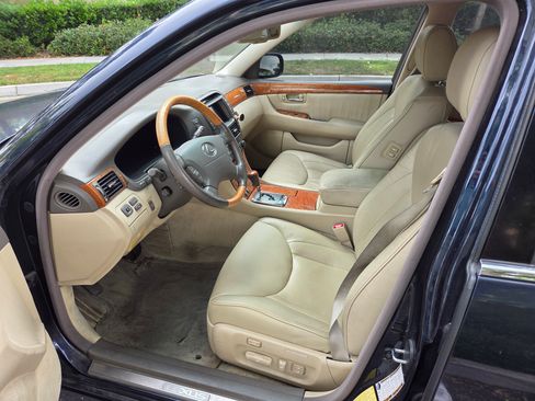 Used 2006 Lexus LS 430 RWD image 8