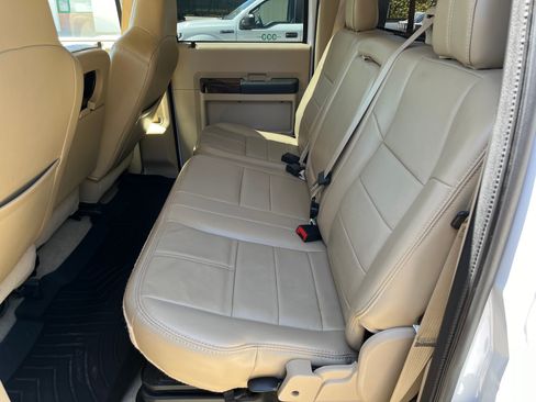 Used 2008 Ford F450 Lariat image 8