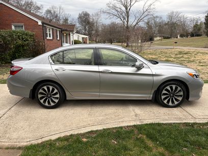Used 2017 Honda Accord Hybrid Sedan
