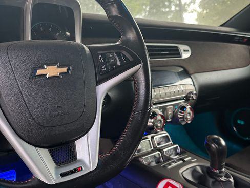 Used 2012 Chevrolet Camaro ZL1 RWD image 12