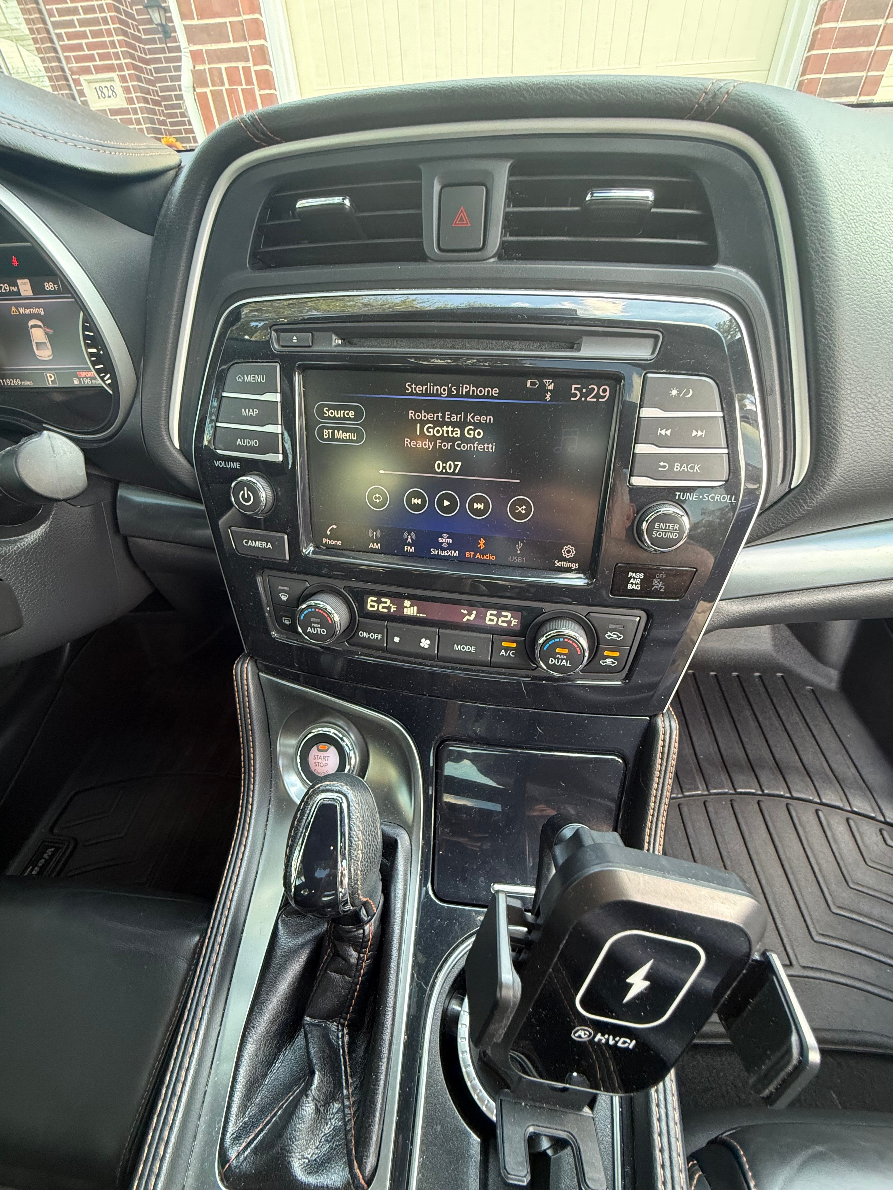 Used 2020 Nissan Maxima SR w/ Sport Mat Group FWD image 8