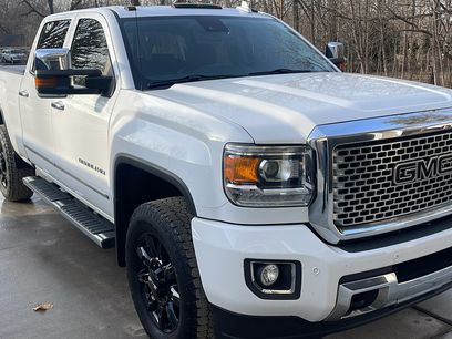 Used 2016 GMC Sierra 2500 Denali w/ Duramax Plus Package